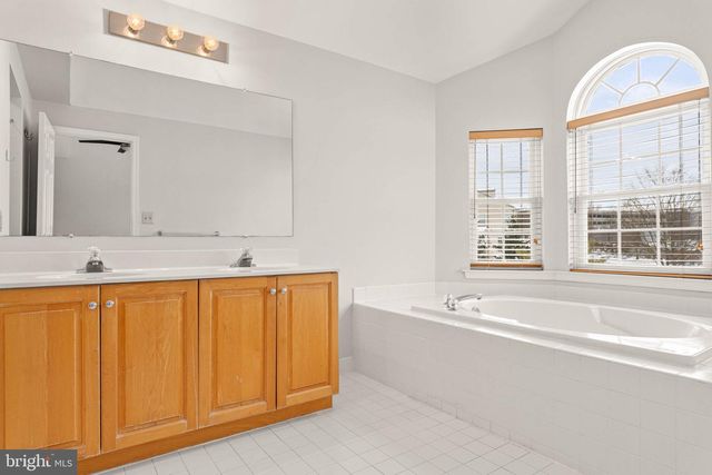 704 WHITETAIL CIR, King Of Prussia, PA 19406