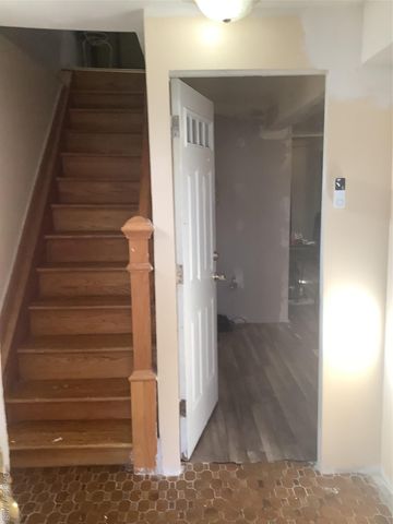 3305 Bronxwood Avenue, Bronx, NY 10469