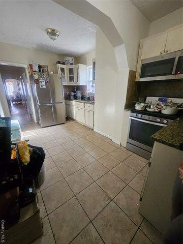 3305 Bronxwood Avenue, Bronx, NY 10469