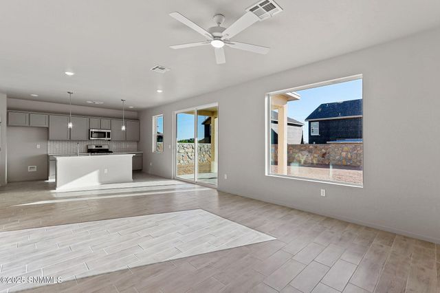 3148 Sunset Trails Road, Las Cruces, NM 88001