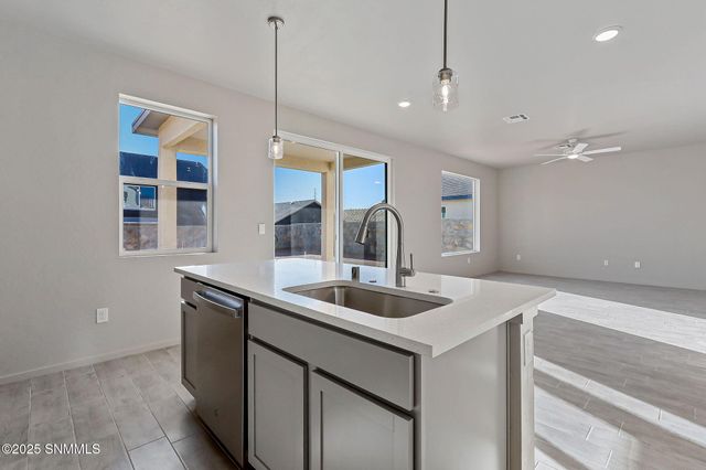 3148 Sunset Trails Road, Las Cruces, NM 88001