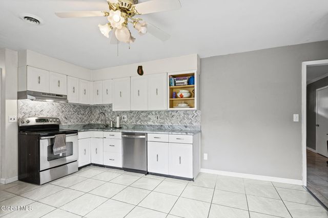 24 Warwick Avenue, Albany, NY 12205