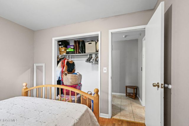 24 Warwick Avenue, Albany, NY 12205