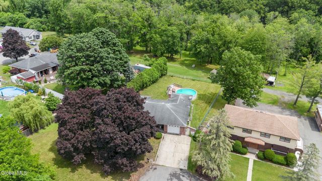 24 Warwick Avenue, Albany, NY 12205