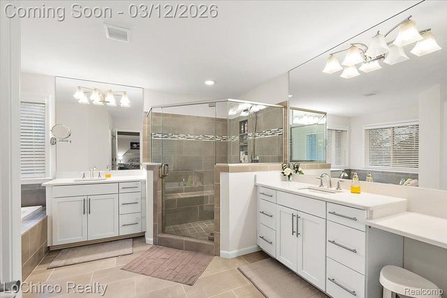 43722 Bolingbrooke Lane, Novi, MI 48377