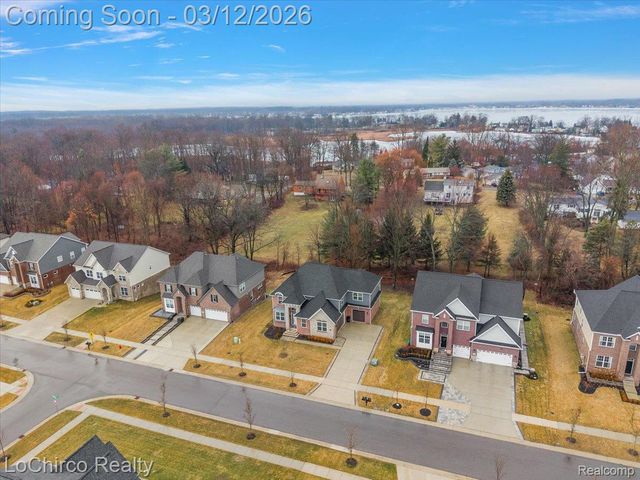 43722 Bolingbrooke Lane, Novi, MI 48377