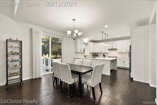 43722 Bolingbrooke Lane, Novi, MI 48377