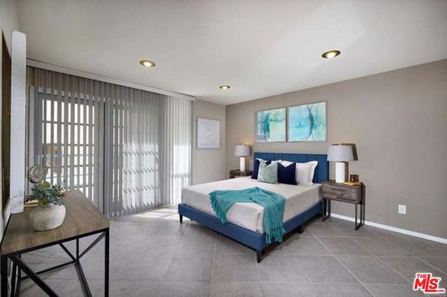 2552 Navarra Drive A, Carlsbad, CA 92009