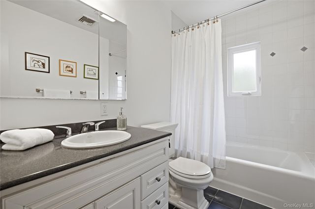 15 Kilmer Road, Larchmont, NY 10538