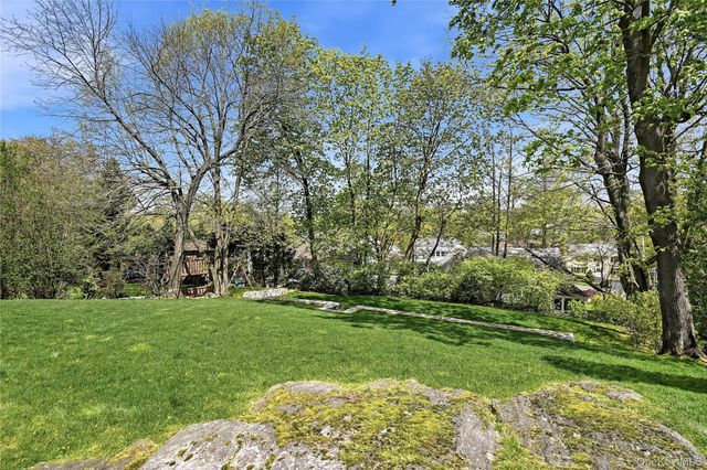 15 Kilmer Road, Larchmont, NY 10538