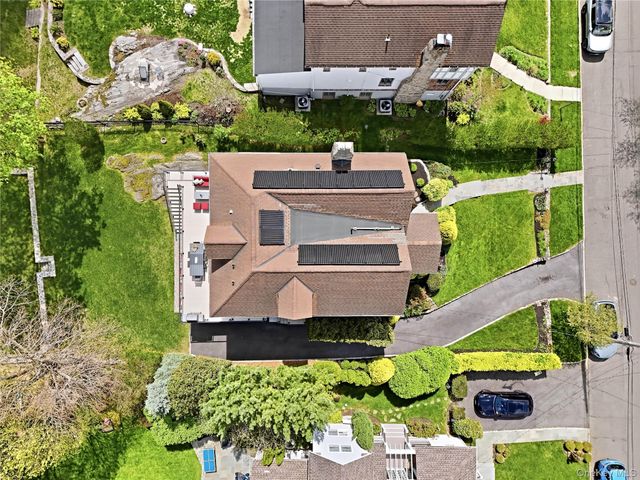 15 Kilmer Road, Larchmont, NY 10538
