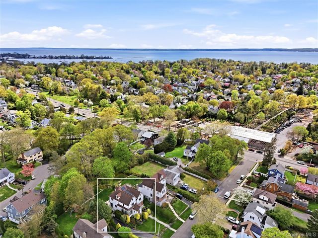 15 Kilmer Road, Larchmont, NY 10538
