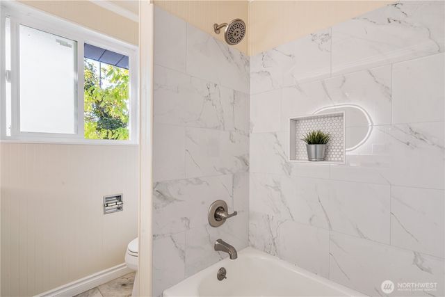 959 Hoquiam Avenue NE, Renton, WA 98059