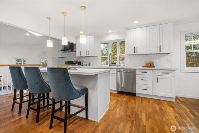 959 Hoquiam Avenue NE, Renton, WA 98059