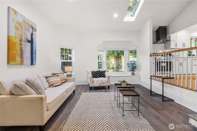 959 Hoquiam Avenue NE, Renton, WA 98059