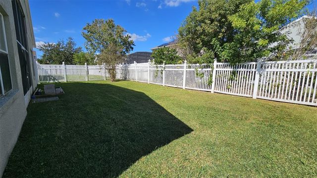 2713 BARNSLEY LANE, Kissimmee, FL 34744