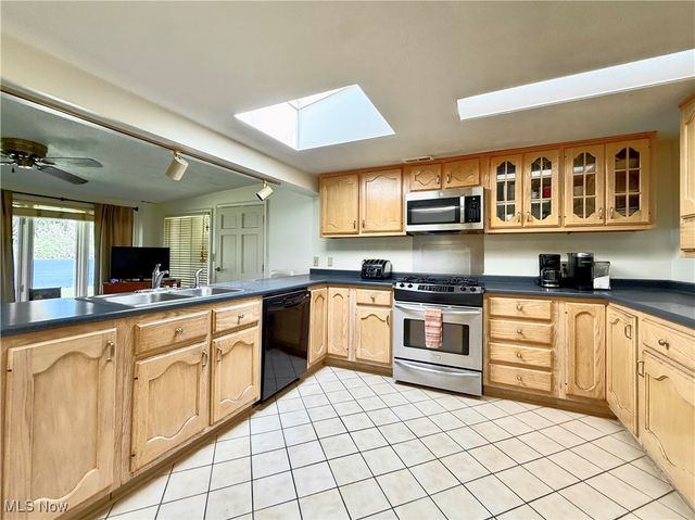 7 Lawnsdale, Vienna, WV 26105