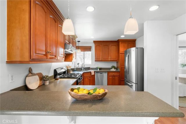 586 36th, Manhattan Beach, CA 90266