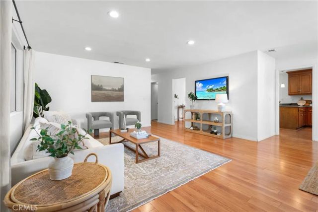 586 36th, Manhattan Beach, CA 90266