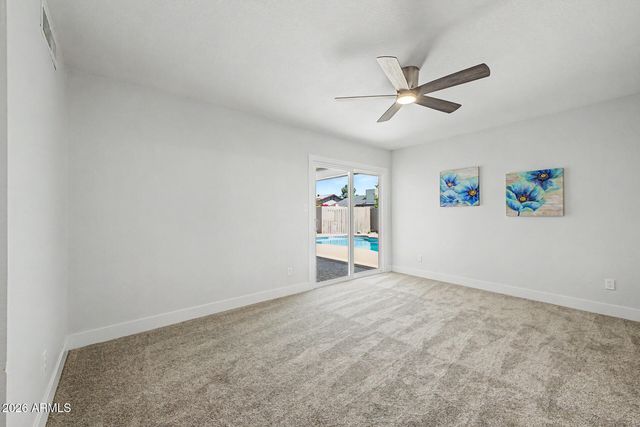 1009 W PAMPA Avenue, Mesa, AZ 85210