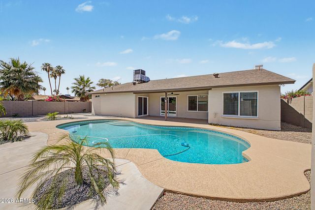 1009 W PAMPA Avenue, Mesa, AZ 85210