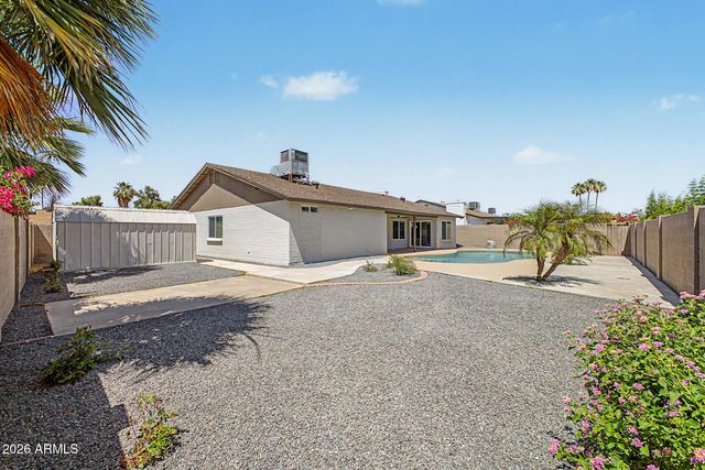 1009 W PAMPA Avenue, Mesa, AZ 85210