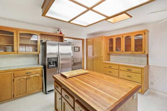 1558 Jeffries Street, Anderson, CA 96007