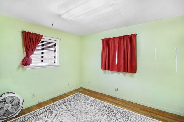 1558 Jeffries Street, Anderson, CA 96007