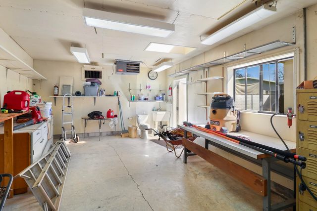 1558 Jeffries Street, Anderson, CA 96007