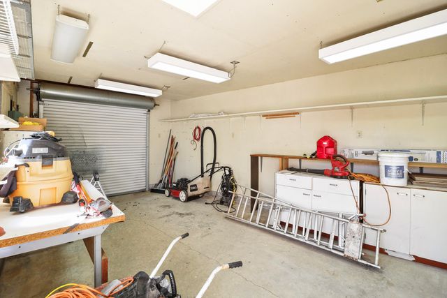 1558 Jeffries Street, Anderson, CA 96007