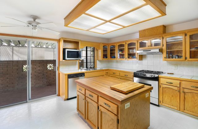 1558 Jeffries Street, Anderson, CA 96007