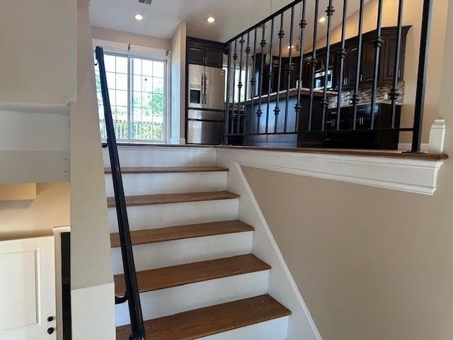 34 Carpenter Ave, Worcester, MA 01605