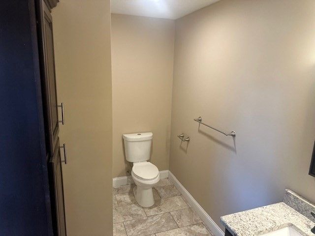 34 Carpenter Ave, Worcester, MA 01605
