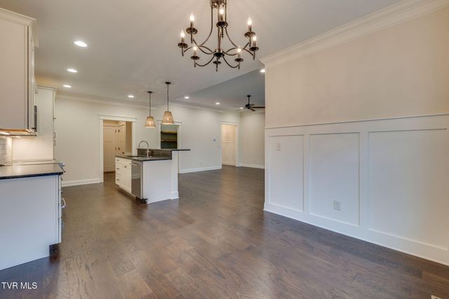 303 Azure Landing, Jonesborough, TN 37659