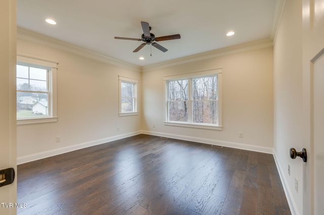 303 Azure Landing, Jonesborough, TN 37659