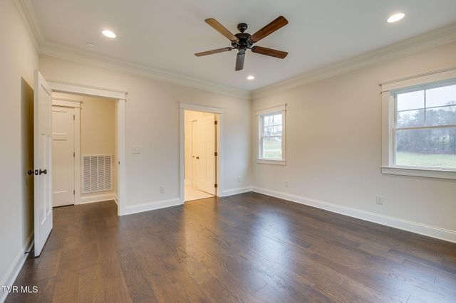 303 Azure Landing, Jonesborough, TN 37659