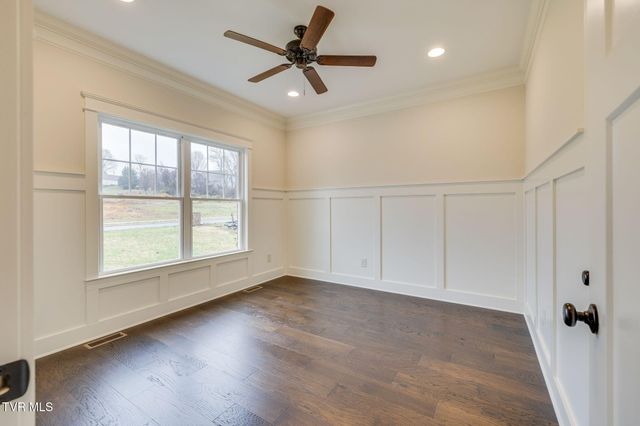 303 Azure Landing, Jonesborough, TN 37659