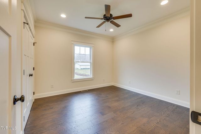 303 Azure Landing, Jonesborough, TN 37659