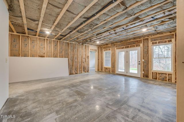 303 Azure Landing, Jonesborough, TN 37659