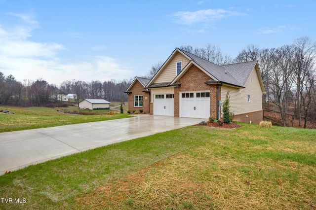 303 Azure Landing, Jonesborough, TN 37659