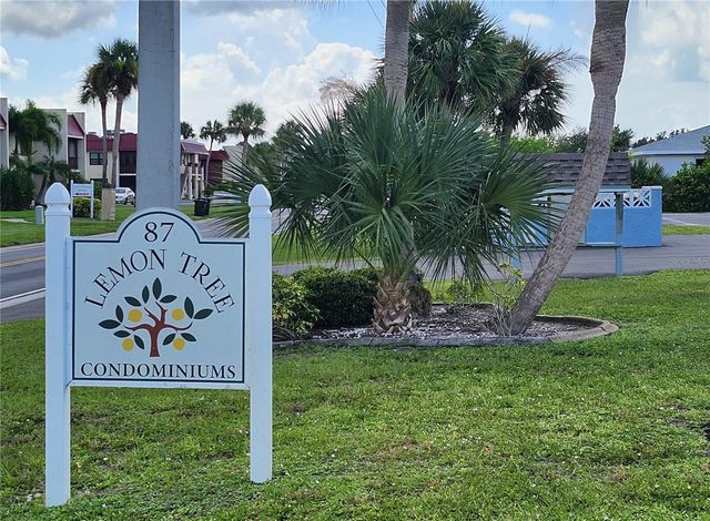 87 BOUNDARY BOULEVARD 7, Rotonda West, FL 33947