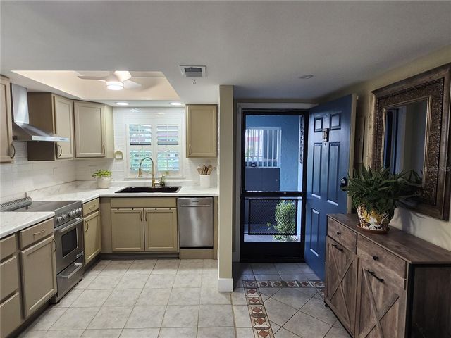 87 BOUNDARY BOULEVARD 7, Rotonda West, FL 33947
