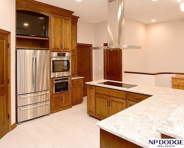 14605 Fir Circle, Plattsmouth, NE 68048