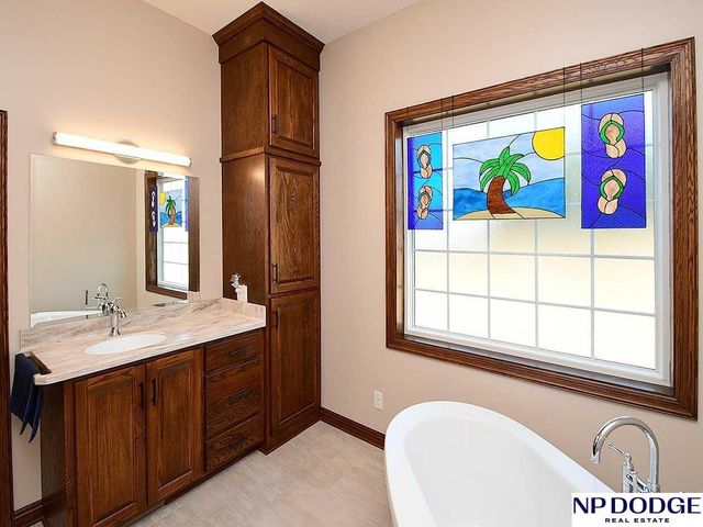 14605 Fir Circle, Plattsmouth, NE 68048