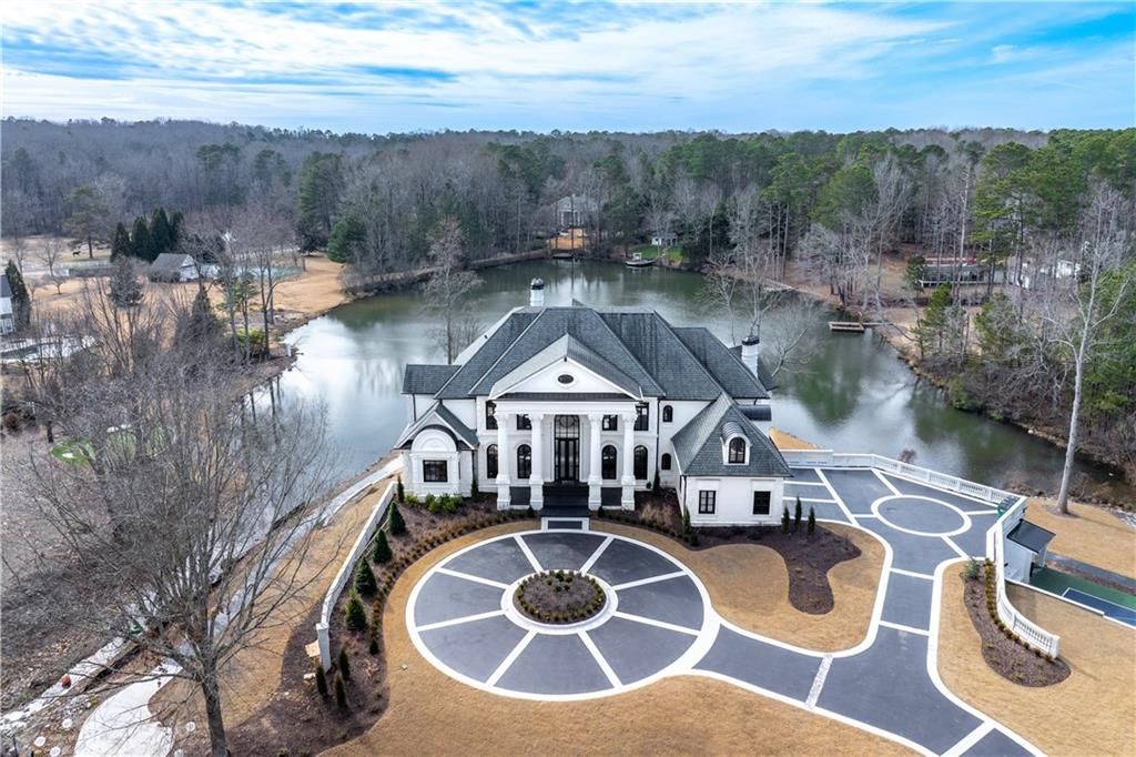 Image 110 of property listing at 10450 Belladrum, Alpharetta, GA 30022
