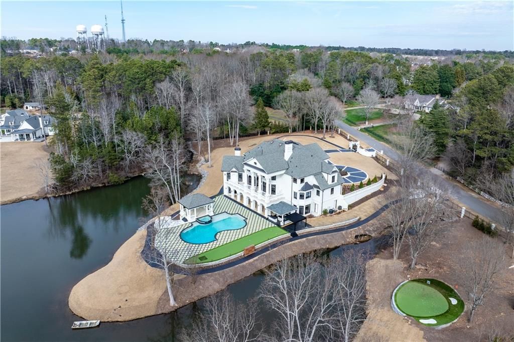 Image 114 of property listing at 10450 Belladrum, Alpharetta, GA 30022