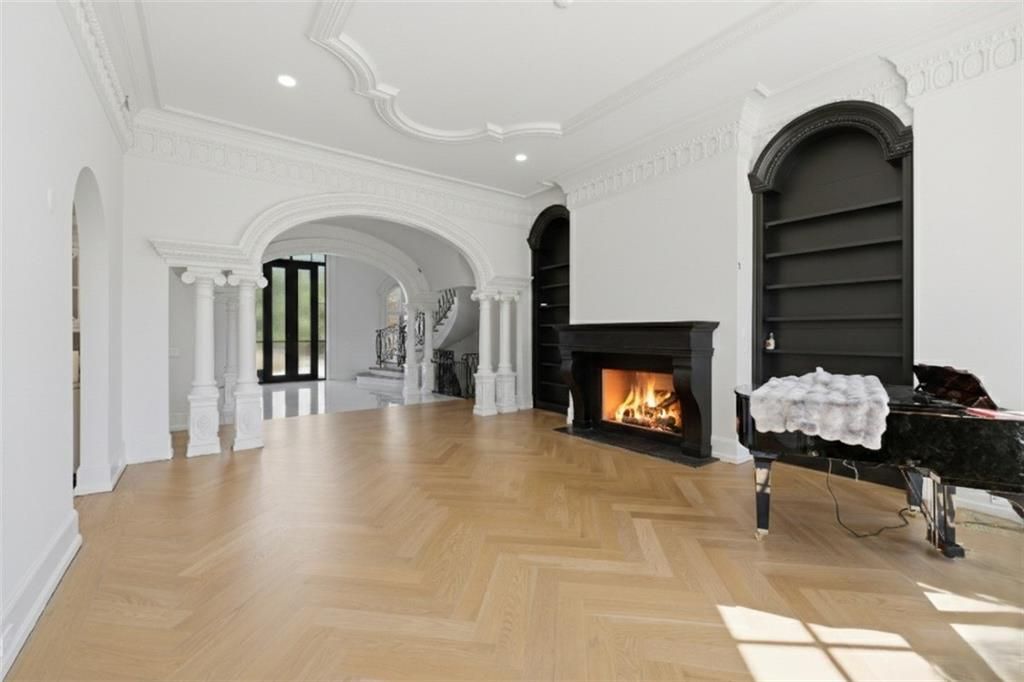 Image 20 of property listing at 10450 Belladrum, Alpharetta, GA 30022