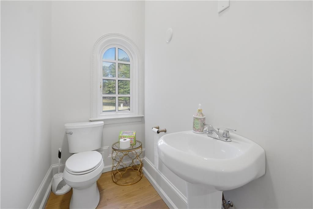 Image 36 of property listing at 10450 Belladrum, Alpharetta, GA 30022