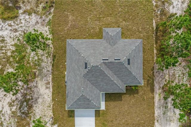 2505 39th ST SW, Lehigh Acres, FL 33976