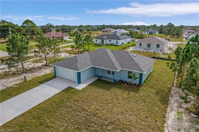 2505 39th ST SW, Lehigh Acres, FL 33976